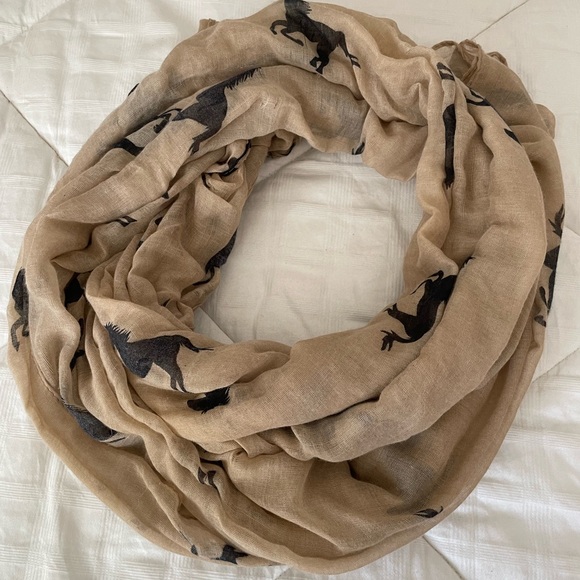 Beige Loop Scarf with Black Running Horse Design - Picture 5 of 5